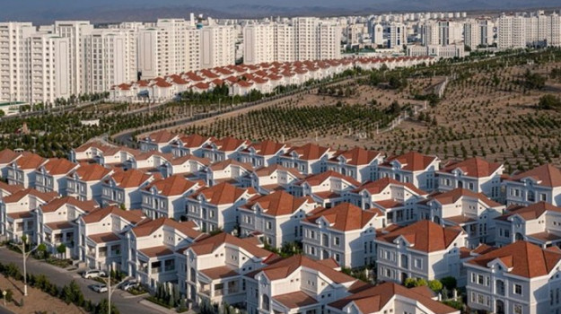 Aşgabatda 76 sany ýaşaýyş jaýy, 127 sany kottej ulanylmaga berler